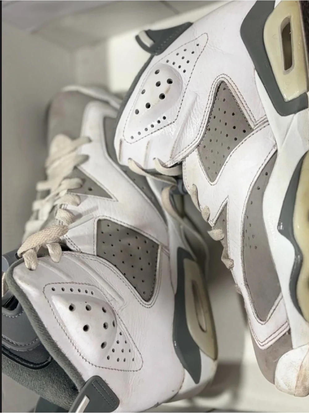 Jordan Men's White and Gray Athletic Sneakers